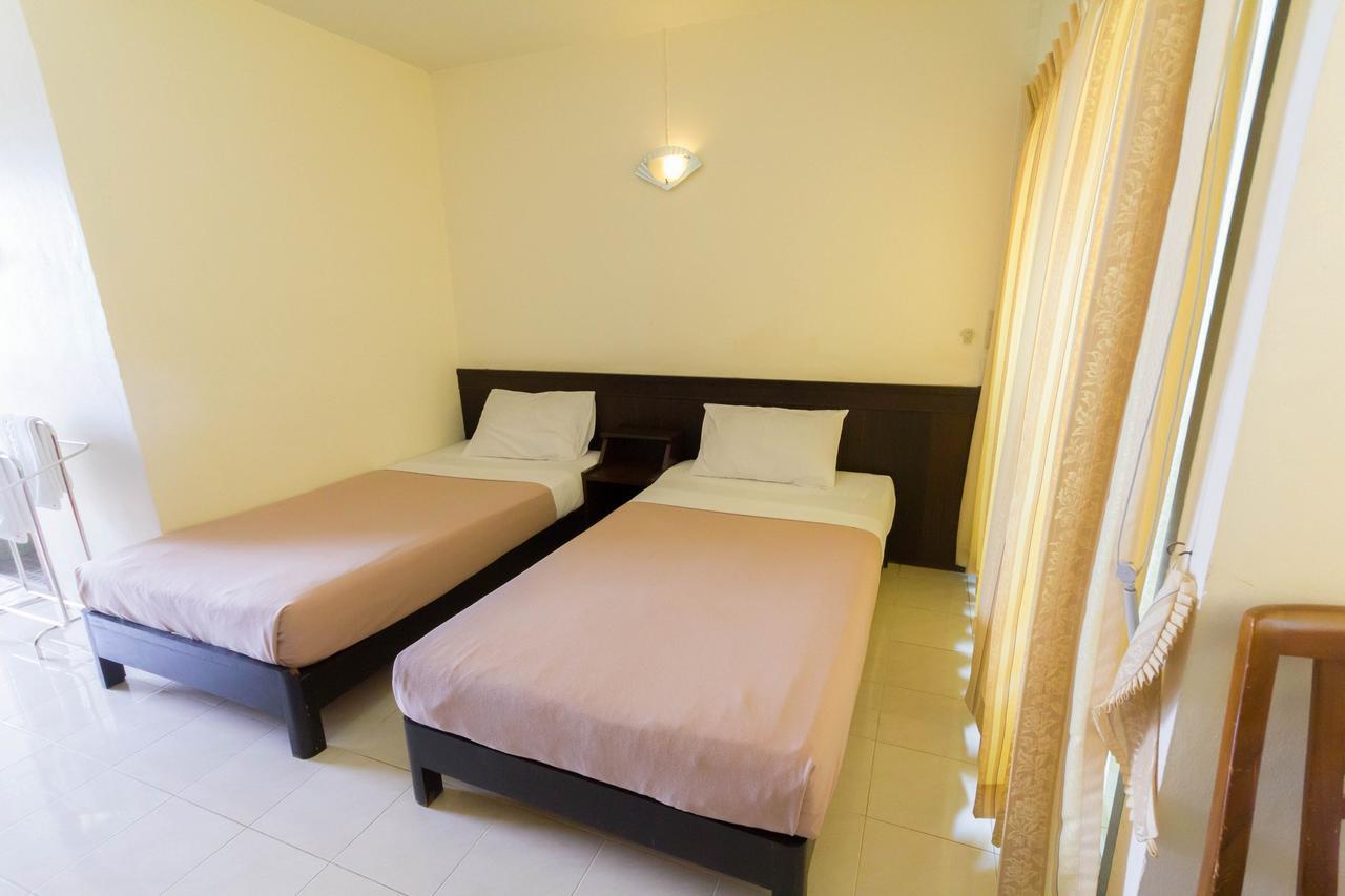 Mont Talay Hotel Prachuap Khiri Khan Bagian luar foto